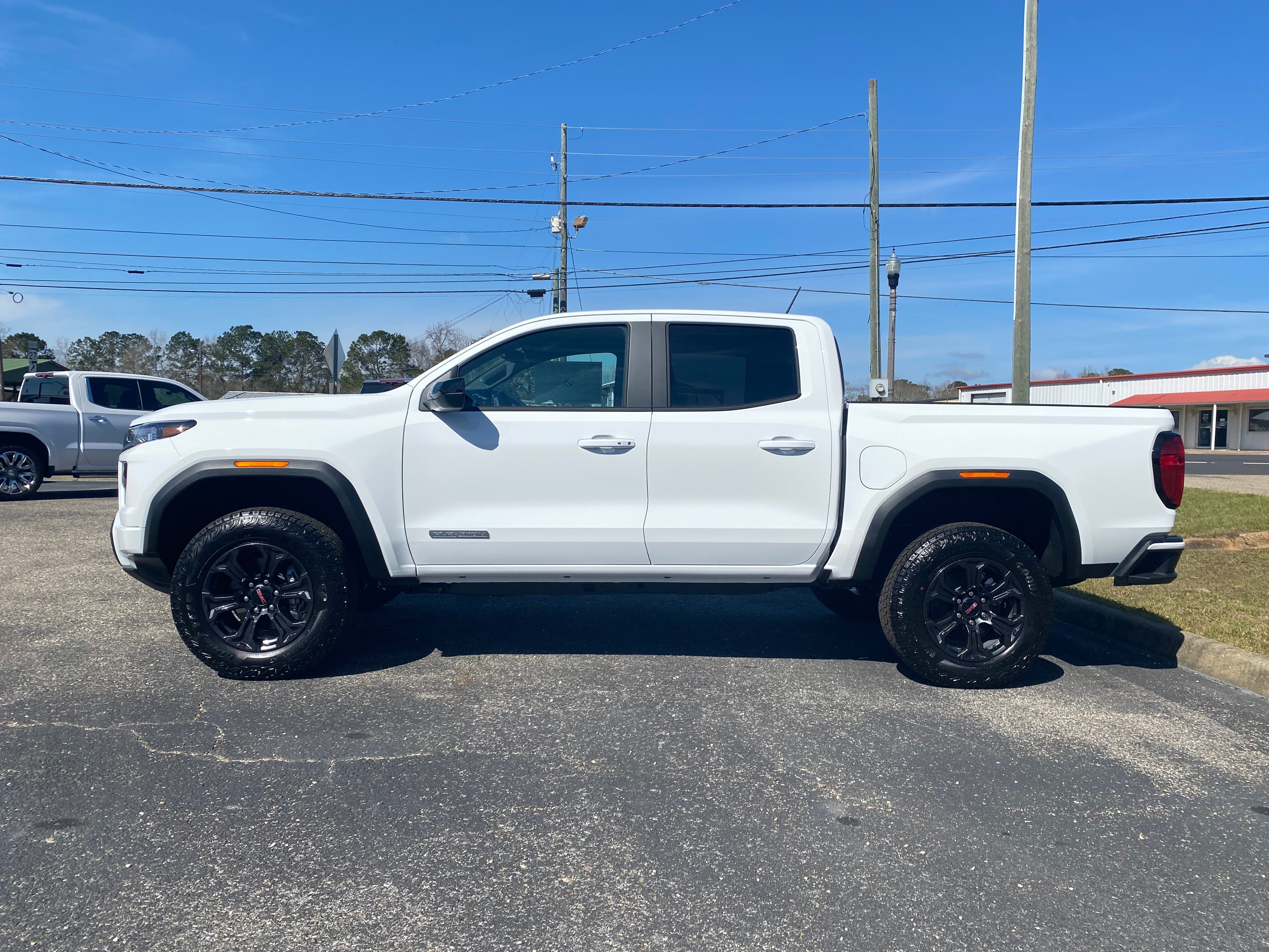 2025 GMC Canyon Elevation